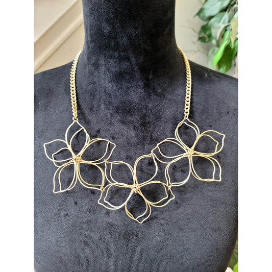 Gold Tone Open Flower Statement Necklace Modern Floral Bib Collar Jewelry