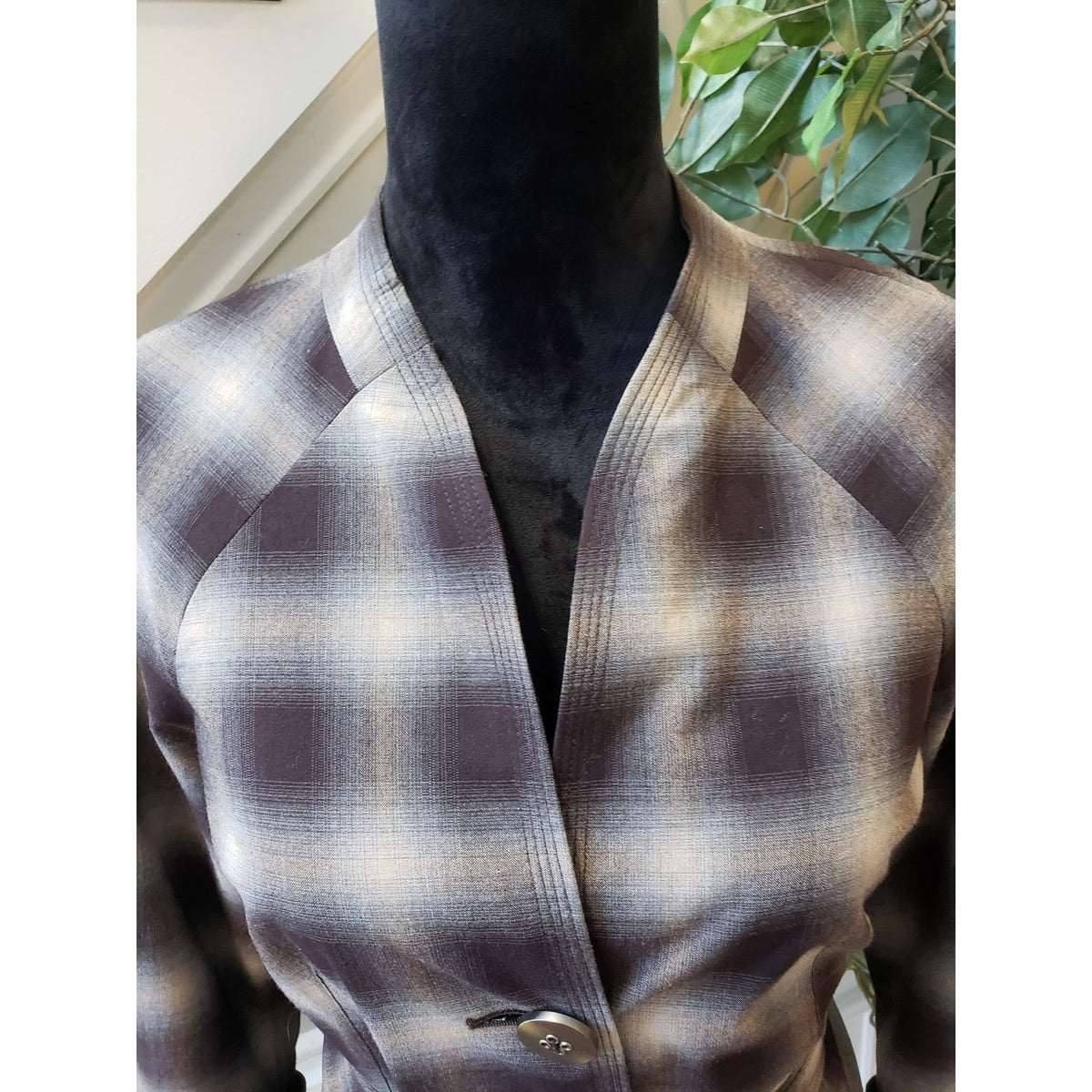 Signature by Larry Levine Jacket Womens Small Purple Plaid 3/4 Sleeve Tie Belted