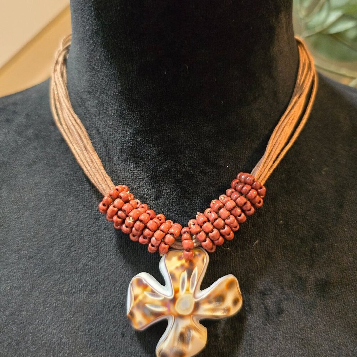 Women Fashion Orange Flowers & Plants Beaded Pendants Necklace with Button Clasp