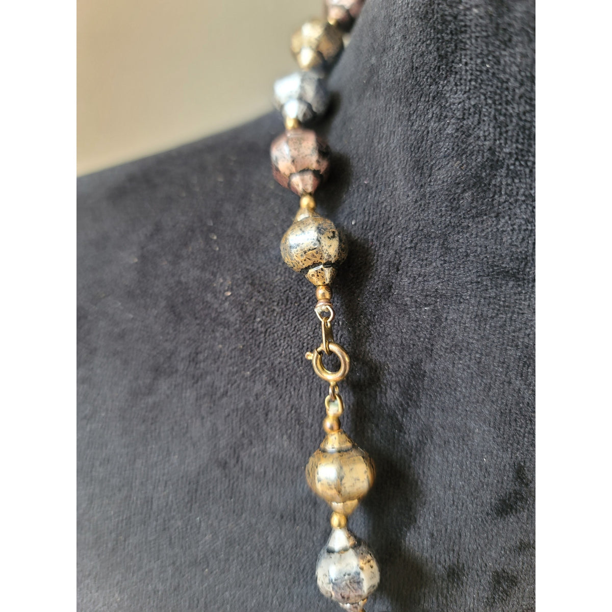 Women's Lightweight Multicolor Oxidized Beaded Necklace Elegant Jewelry