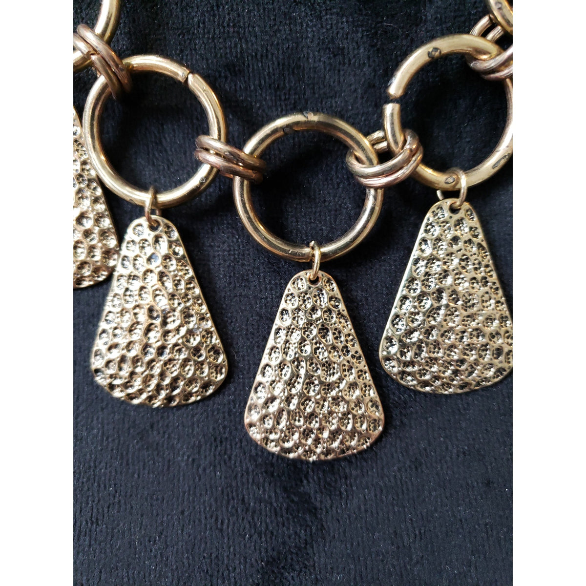 Women's Gold Tone Chunky Statement Necklace Textured Dangle Charm Circle Lock