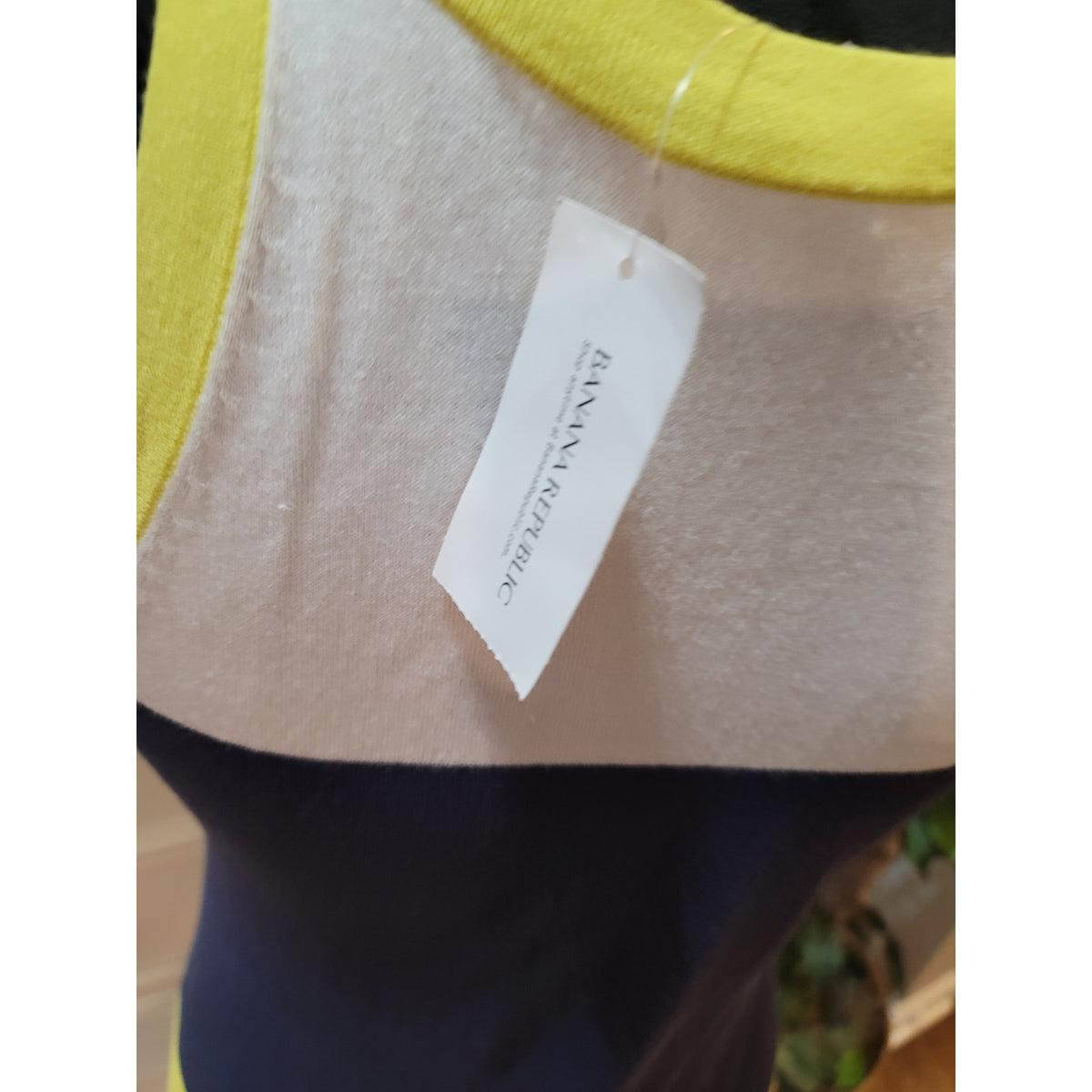 Banana Republic Tank Top Women's Small Blue/Yellow Comfort Round Neck Sleeveless