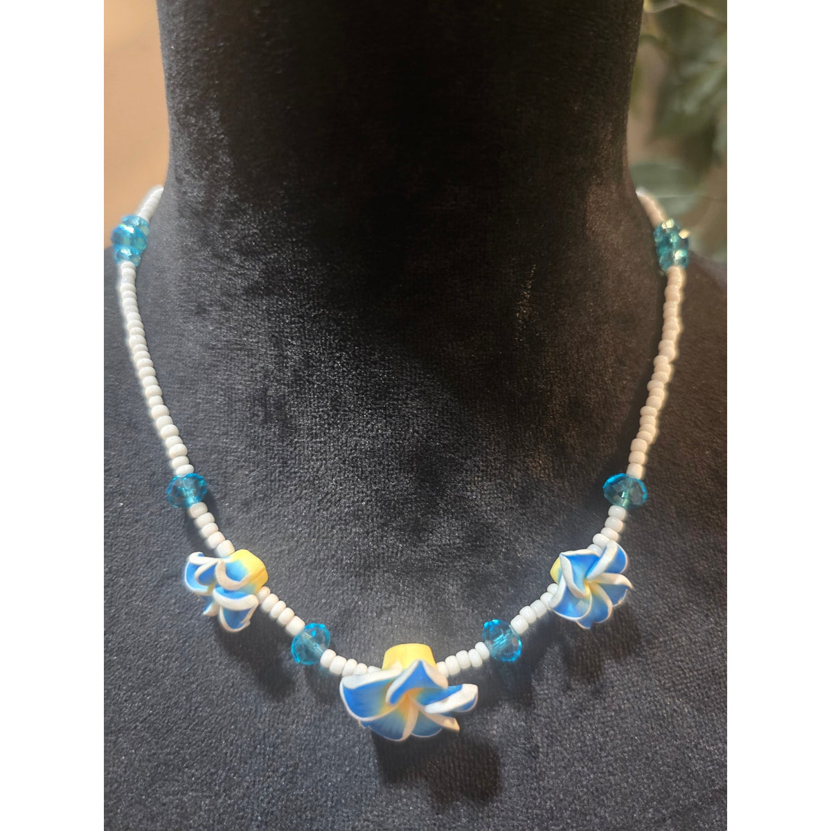 Women's Blue and White Turquoise Beaded Necklace Pendant And Lobster Clasp