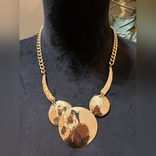 Womens Fashion Gold Tone Large Coin Disc Pendant Necklace with Lobster Clasp