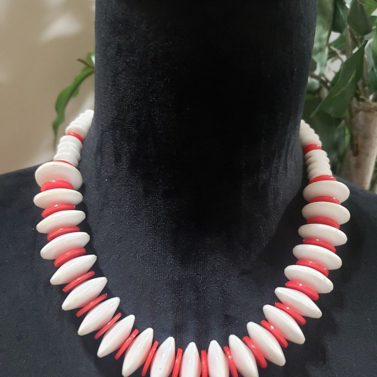 Women's Fashion White & Red Beaded Bib Choker Necklace with Lobster Clasp