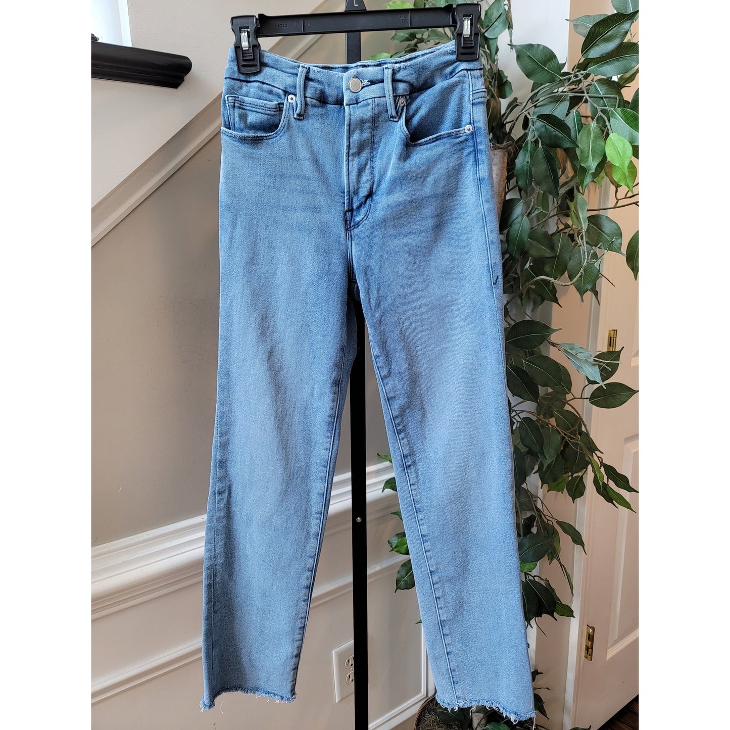 Good American High Rise Jeans Women's 27 Blue Organic Cotton Stretch Frayed Hem
