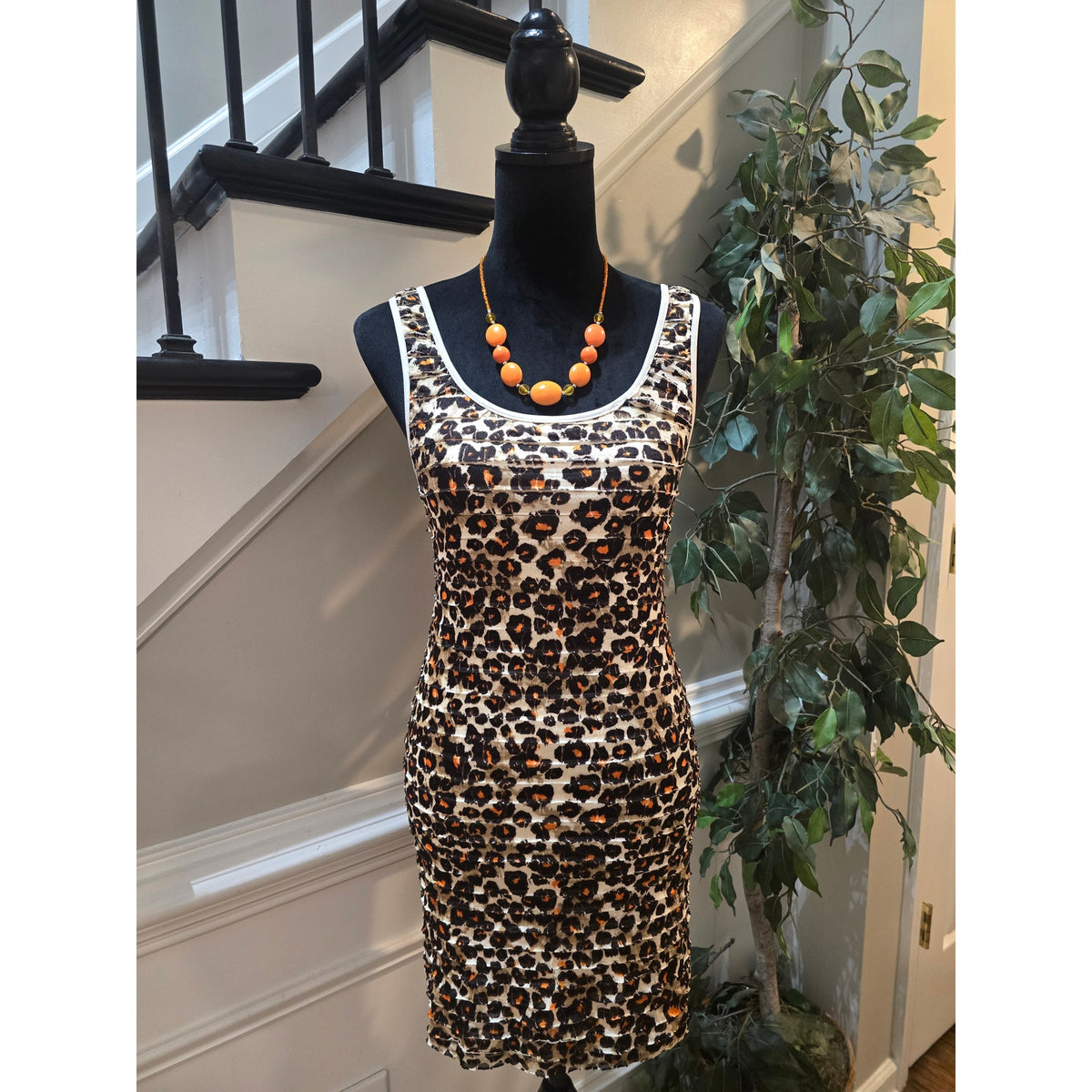 Women’s Small Leopard Print Bodycon Mini Dress Sleeveless Scoop Neck