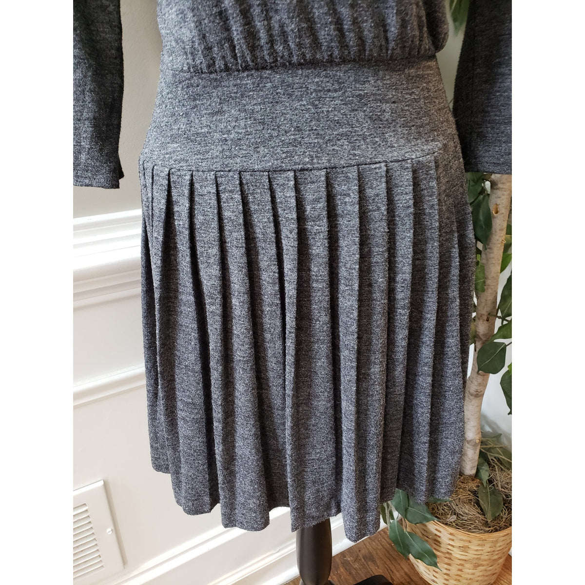 LOFT A Line Dress Women's 2 Gray Polyester Drop Waist Pleated Boat Neck Back Zip
