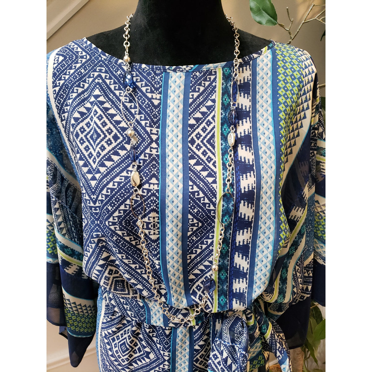 AGB Dress Women Size 8 Blue Geometric Belted Sheath Polyester Lined Vietnam