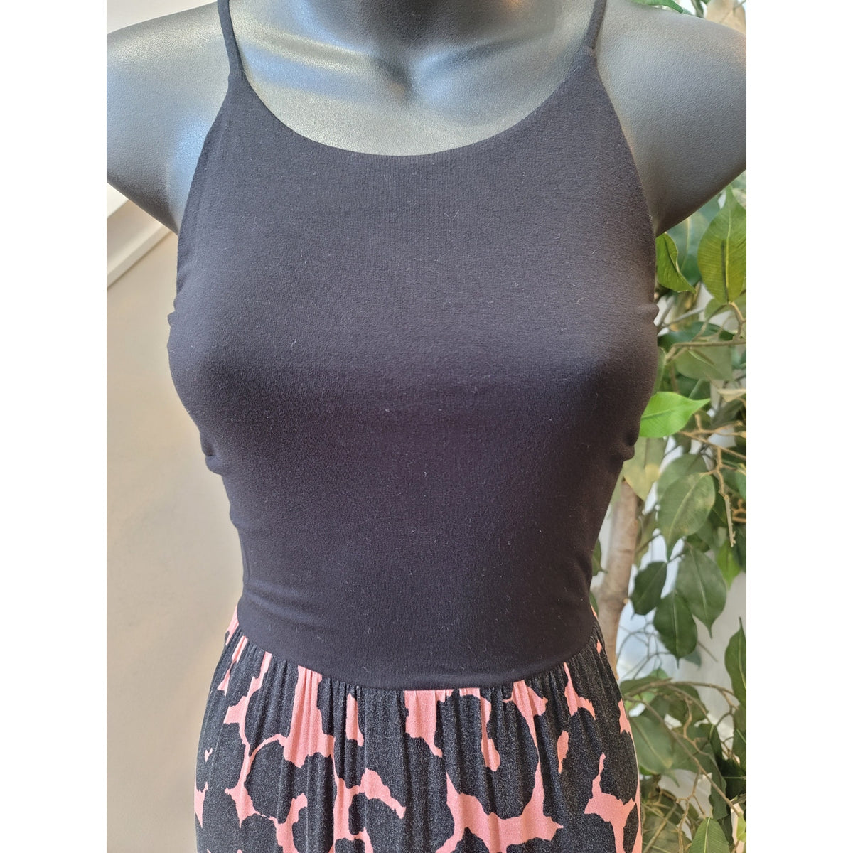 Loft Maxi Dress Women's Size Small Black Pink Scoop Neck Sleeveless Stretchy