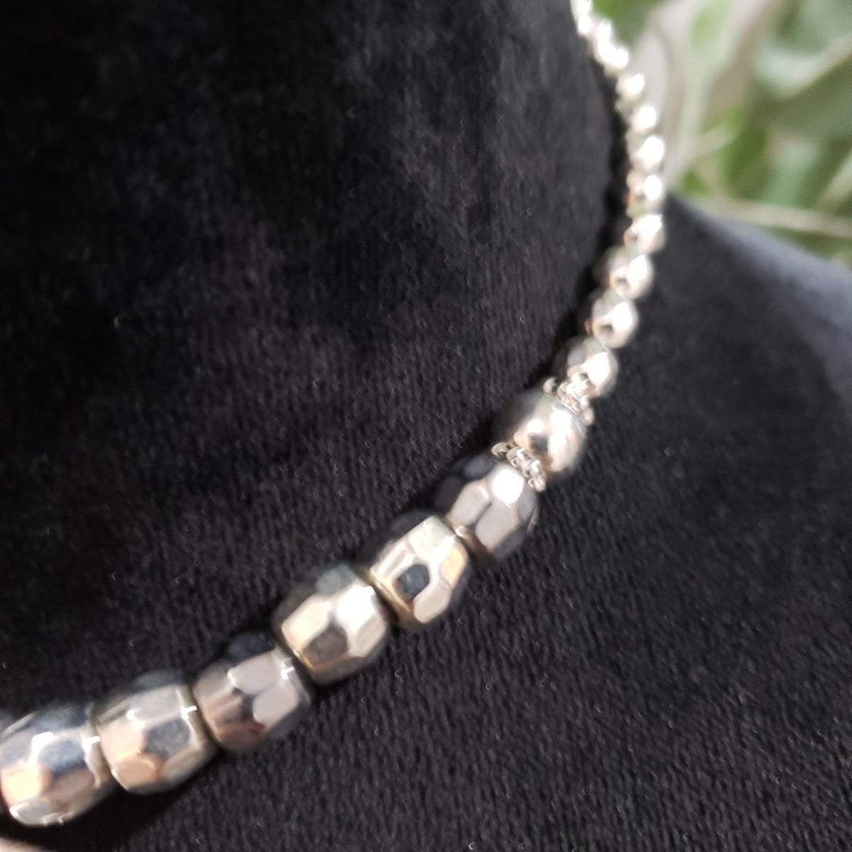 Womens Fashion Silver Round Beads & Big Stone Alloy Base Pendant Collar Necklace