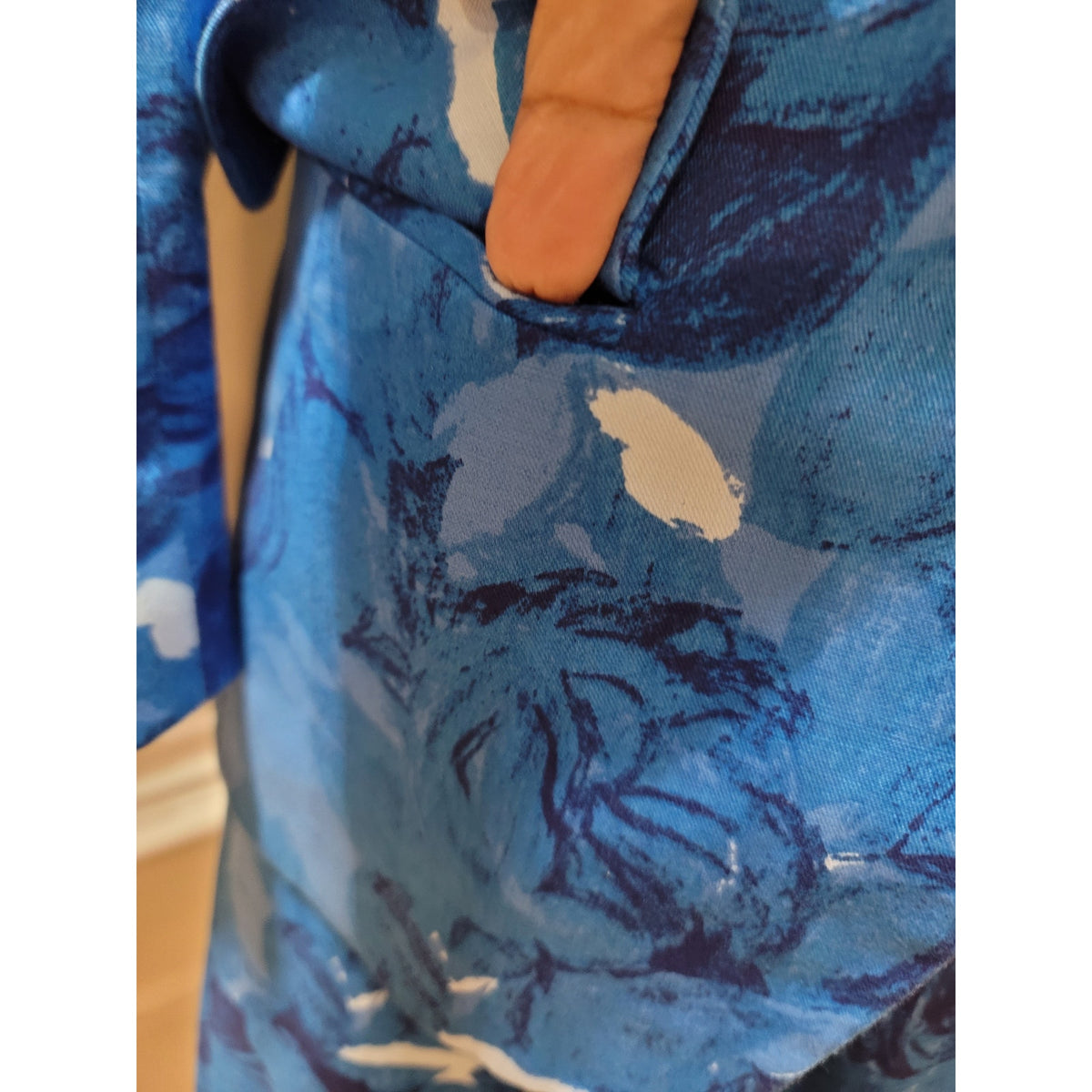 Ann Taylor Pant Suit Women's Size 10/8 Blue Floral Single Button Blazer Pockets
