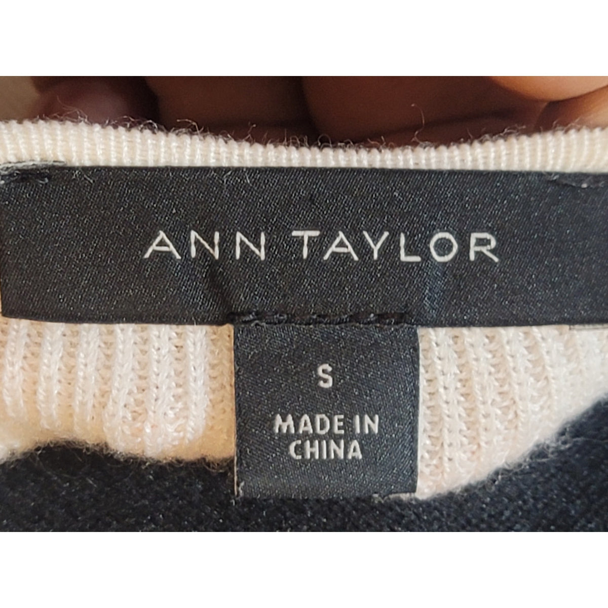 Ann Taylor Skater Sweater Women's Small White/Black Colorblock Ribbed Bell Cuff