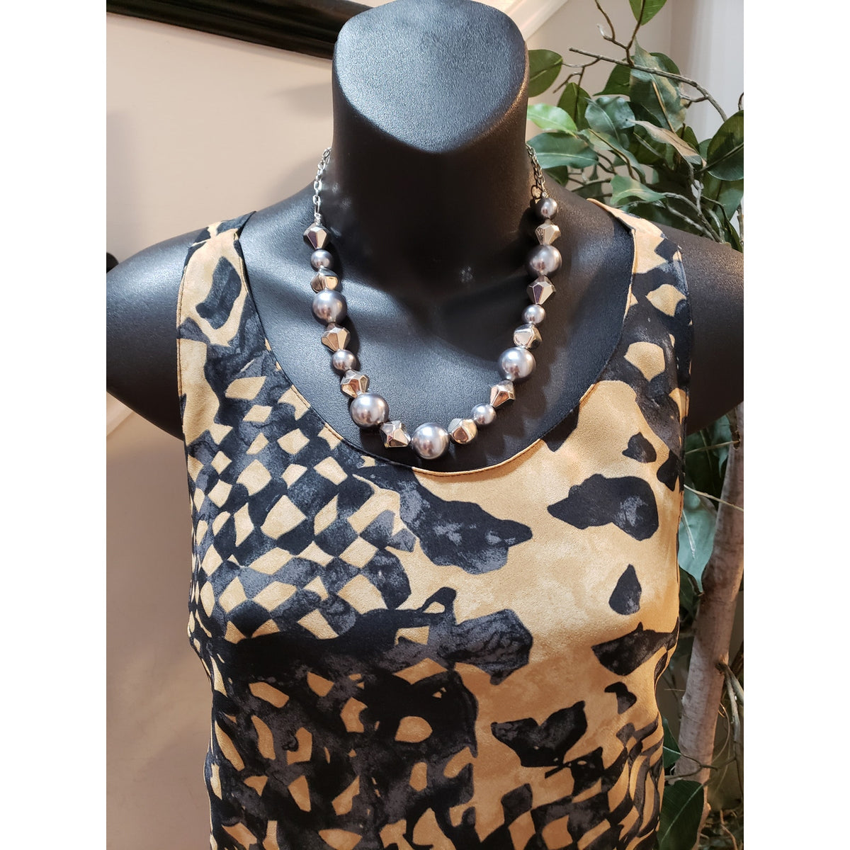 JD Stone Midi Dress Womens Beige Black Geometric Lined Sleeveless Round Neck S