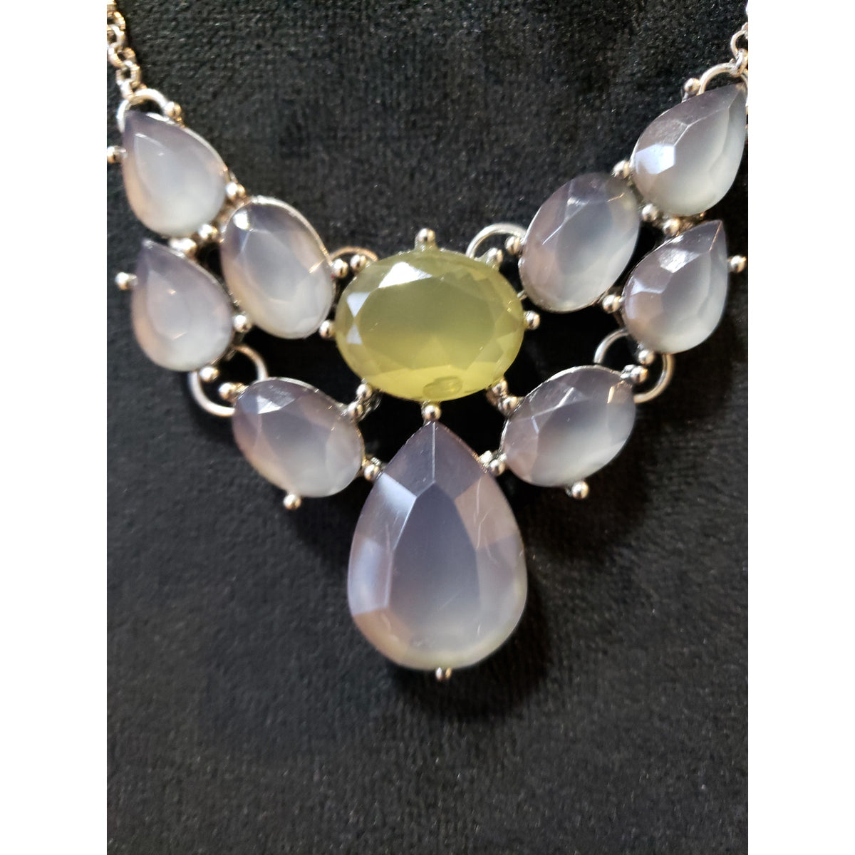 Women Silver White Yellow Gemstone Statement Necklace Elegant Vintage Jewelry