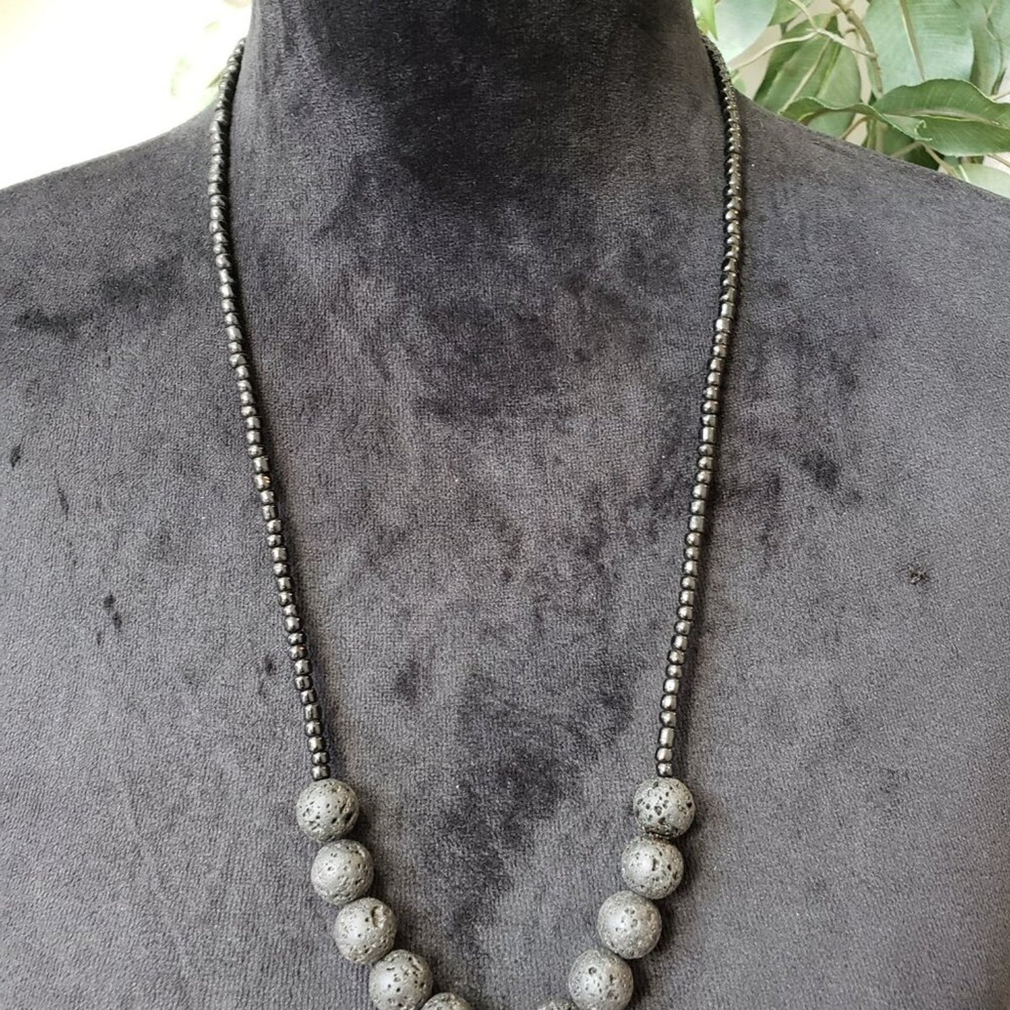 Women Fashion Gray Sponge Coral Round Beads Necklace Jewelry with Lobster Clasp