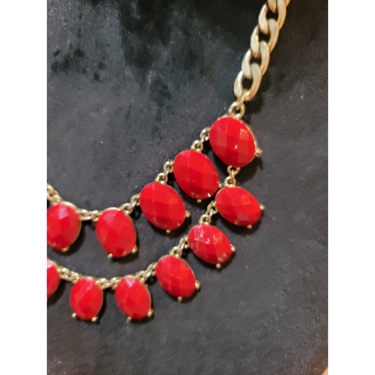 Womens Gold Chain Necklace With Red Oval Gemstones And Lobster Claw Lock Jewelry