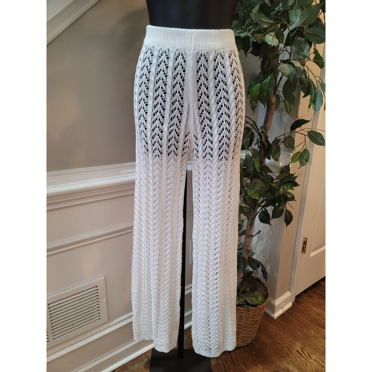 Crochet 2 Piece Set Womens Small White Open Back Halter Bikini Top Cover Up Pant