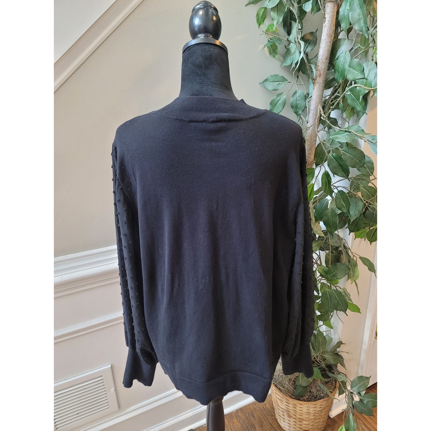 Vince Camuto Sweater Women's XXL Black Sheer Sleeve Textured Dot Knit Pullover