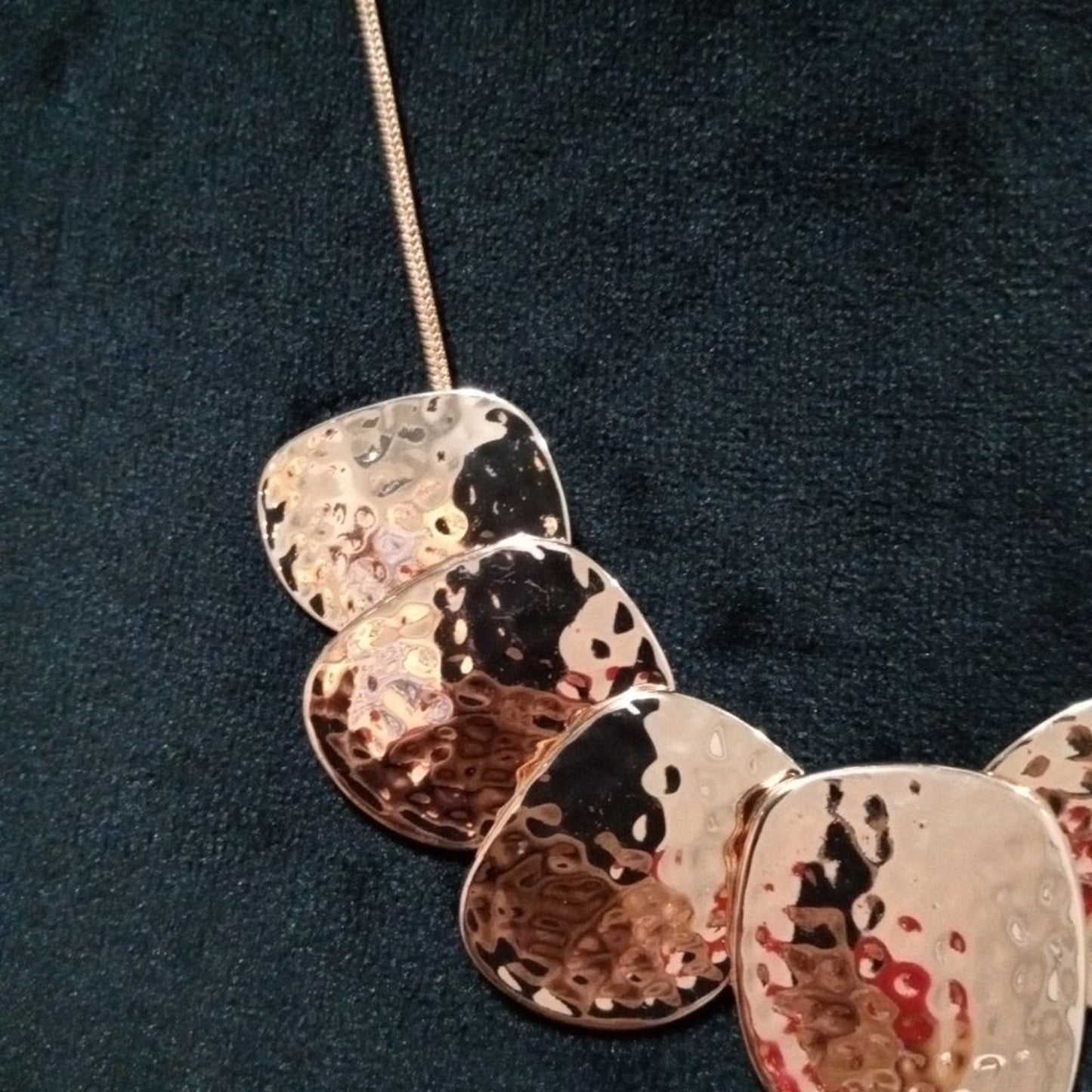 Womens Fashion Gold Tone Hammered Statement Necklace with Lobster Clasp