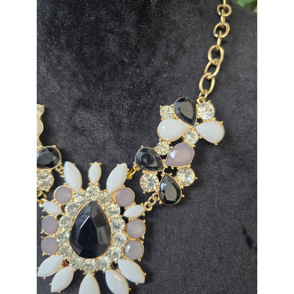 Black White Crystal Pendant Statement Necklace