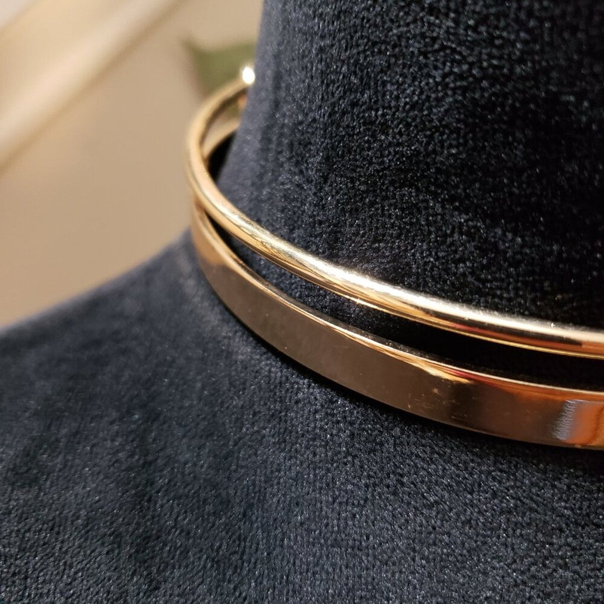 Aldo Womens Fashion Double Lines Gold Tone Choker Necklace with Lobster Clasp