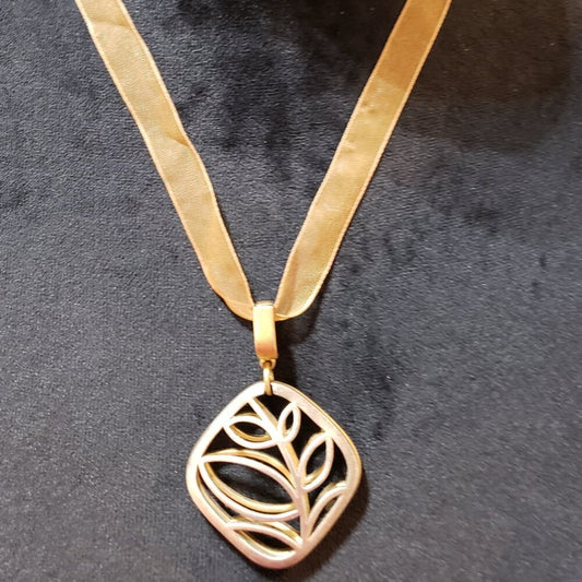 Women Gold-Plated Filigree Leaf Round Dual Pendant Necklace with Lobster Clasp