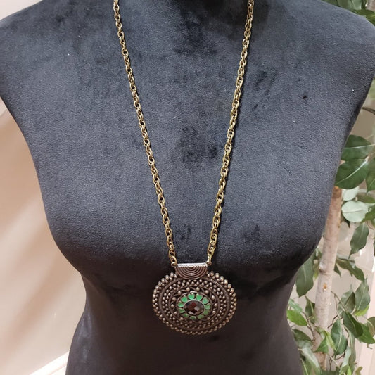 Womens Brass-Tone Silver Acrylic Bead Green Enamel Heart Round Pendant Necklace