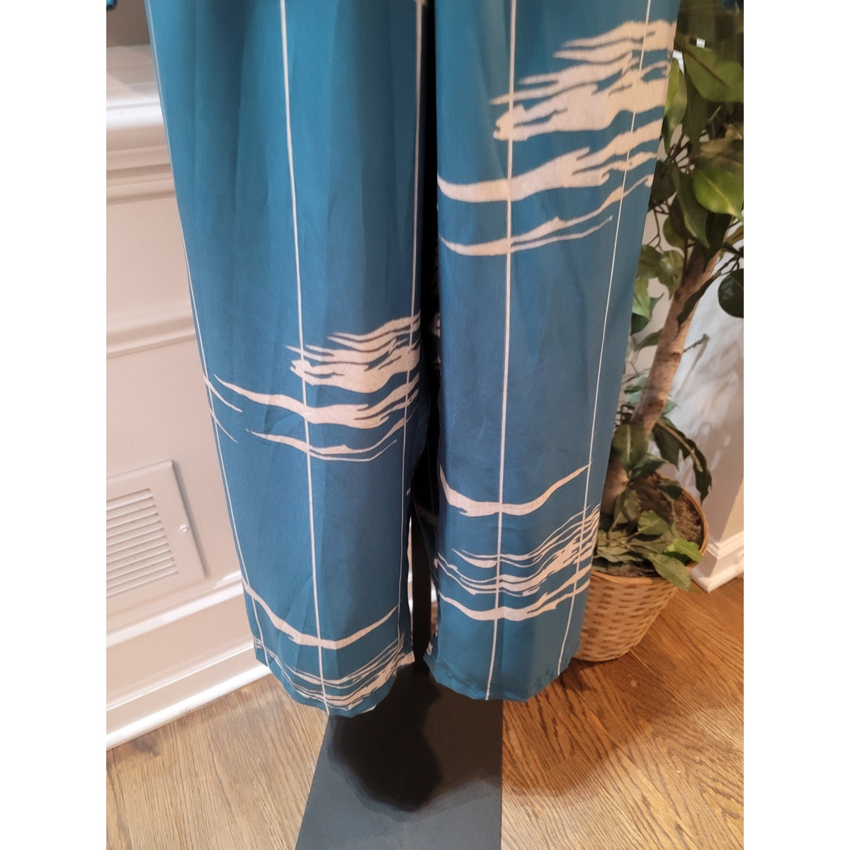 Co-Ord Set Women's Size XL Teal Blue Abstract Pleated Long Sleeve Boat Neck