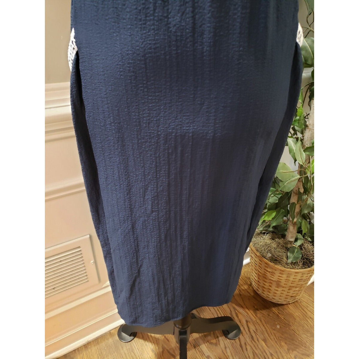 Emery Rose Women's Blue Solid Polyester V-Neck Short Sleeve Knee Length Dress L