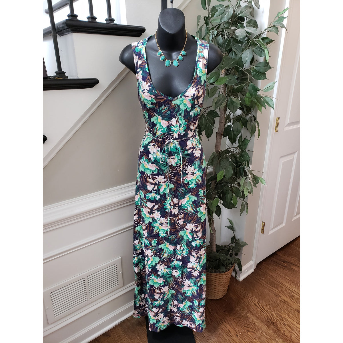 H&M S Floral Print Sleeveless Belted Maxi Dress Black Green
