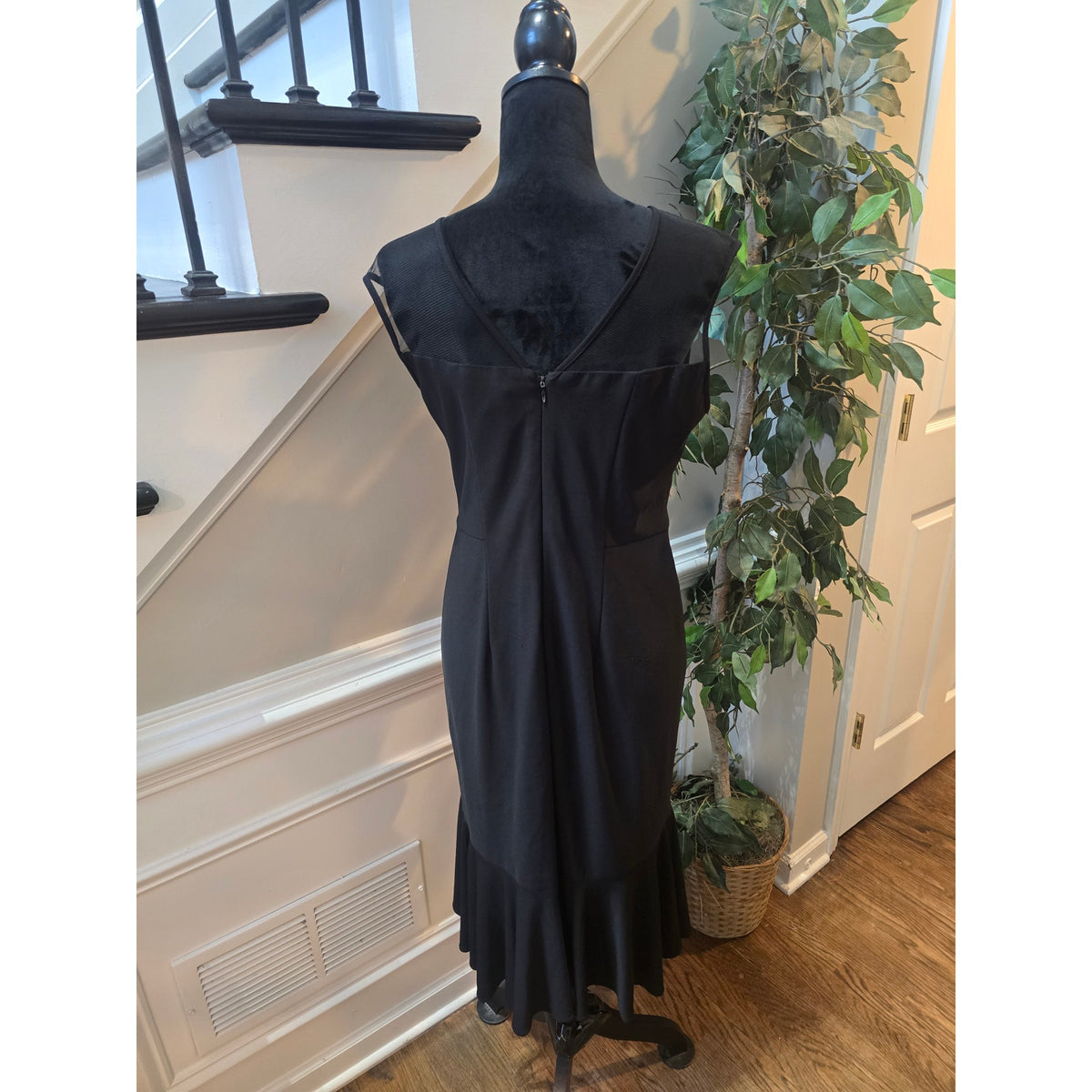 R&M Richards Midi Dress Women's SZ 8 Black Ruffle Flute Hem Asymmetric Cascade