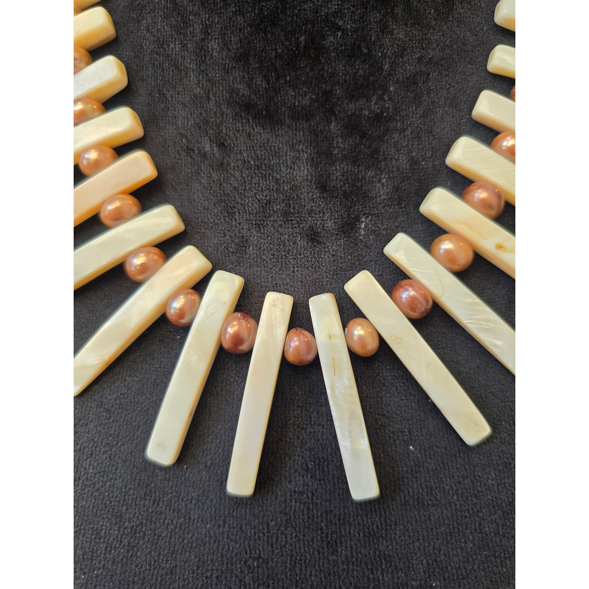 Womens Mother-of-pearl Fan Stick Artisan Coastal Necklace with Lobster Clasp