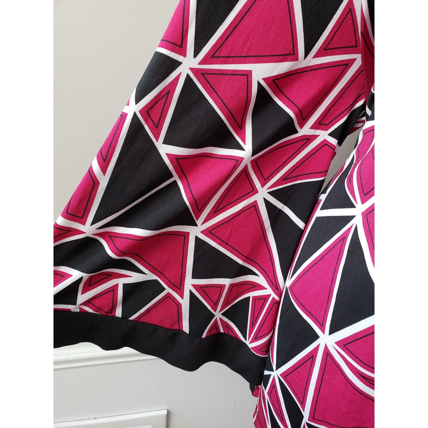Ashley Stewart Blouse Top Womens 22/24 Pink Geo Print Backless V Neck Pullover