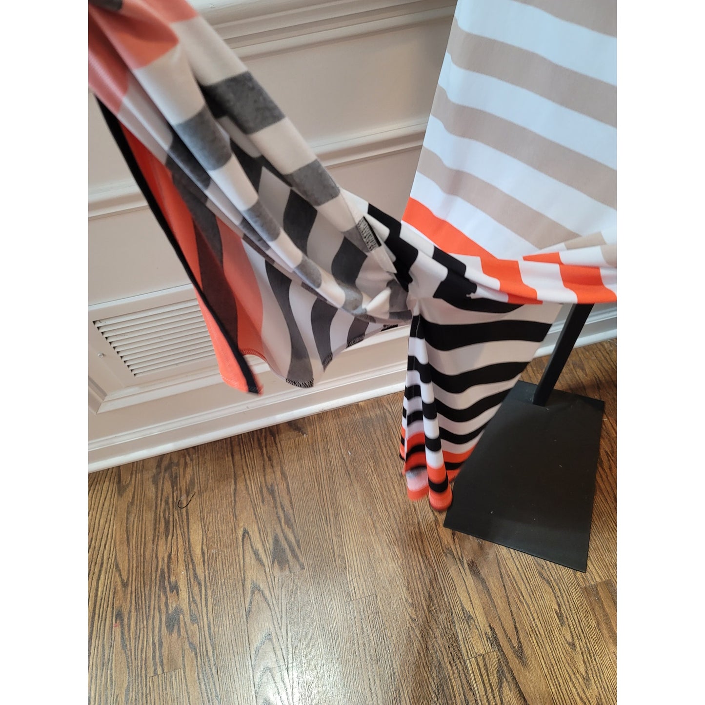 Jessica Howard Maxi Dress Women’s Small Black Orange White Striped Sleeveless