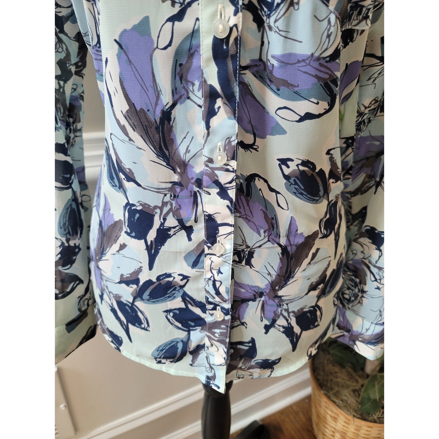 The Limited Button Up Blouse Women's Small Multicolor Floral Long Sleeve Stretch