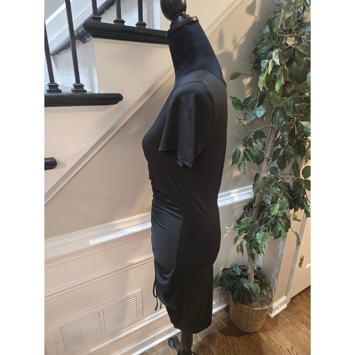 Fashion Nova Bodycon Dress Womens SZ M Black Drawstring Hem V-Neck Short Sleeve