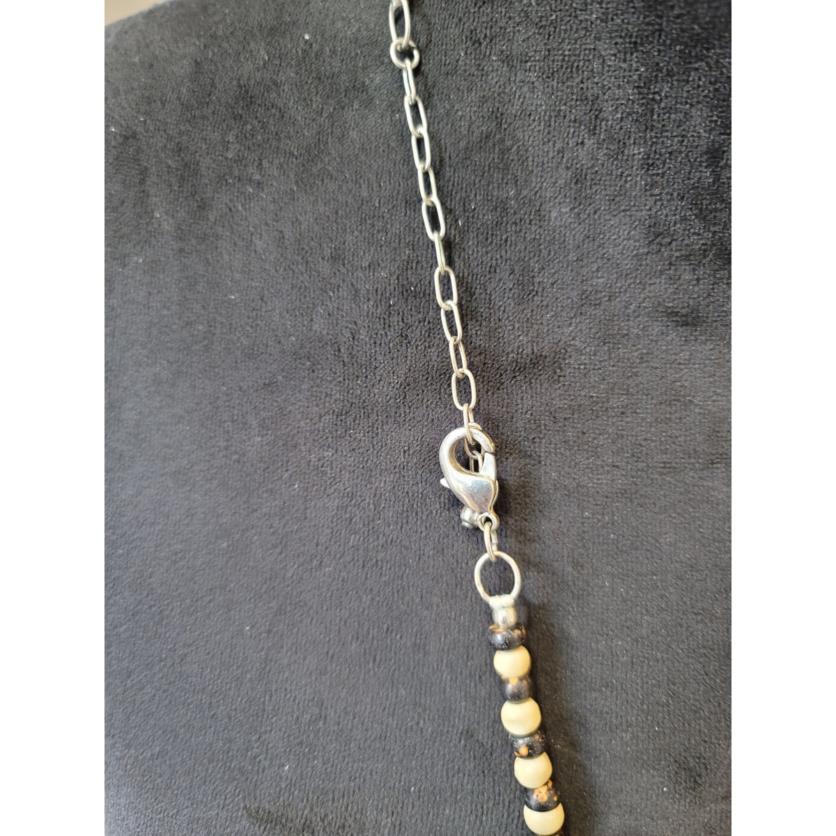 Women's Multi Layered Beaded Necklace With Lobster Clasp In Black And Cream