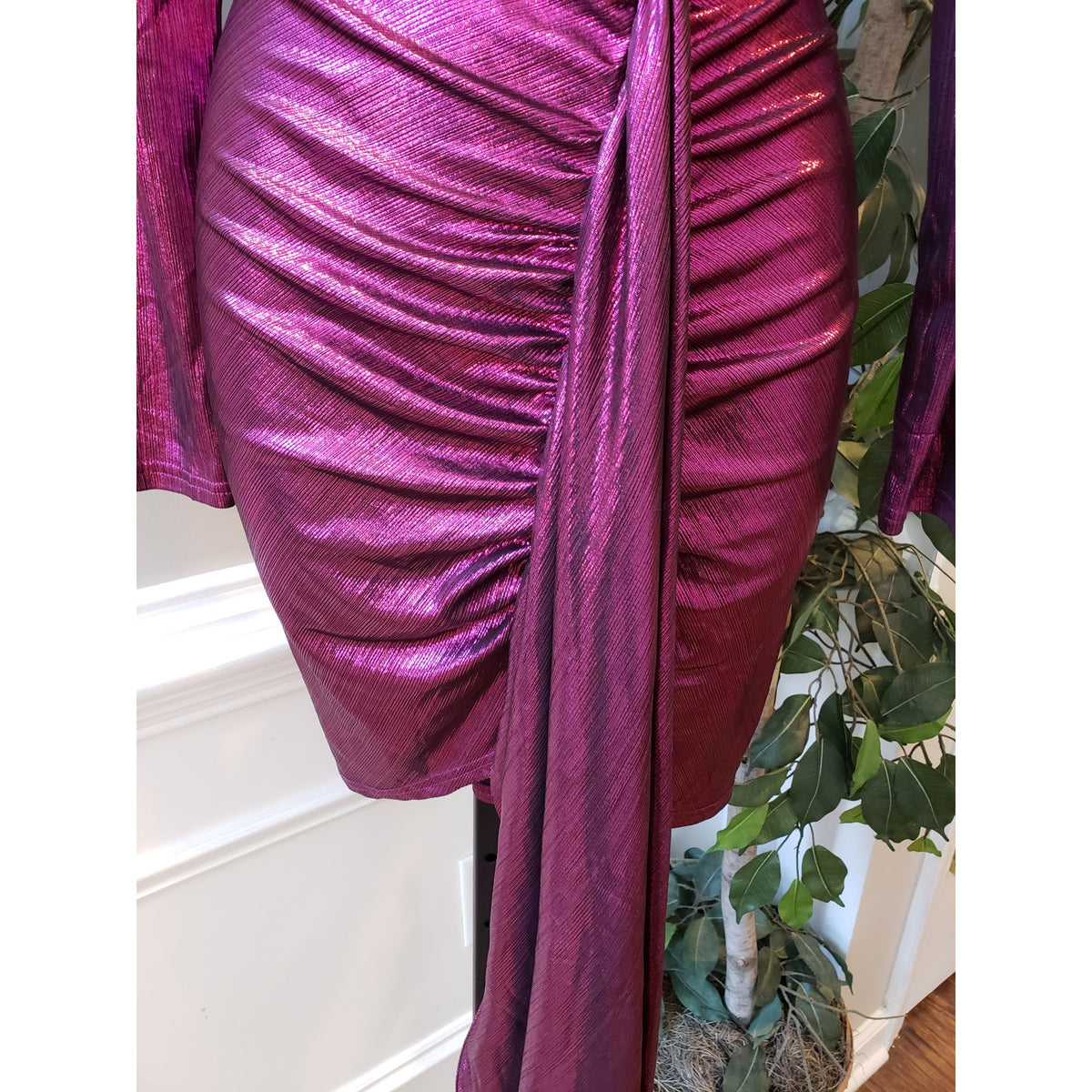 Women's Wrap Dress Small Purple Metallic Tight Waist Ruched Back Zip Deep V Neck