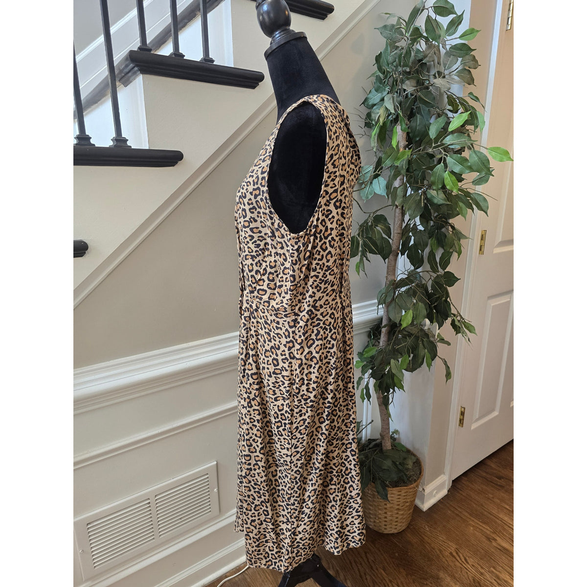 Beachlunchlounge Midi Dress Women Large Black/Brown Leopard Print V-Neck Pleated