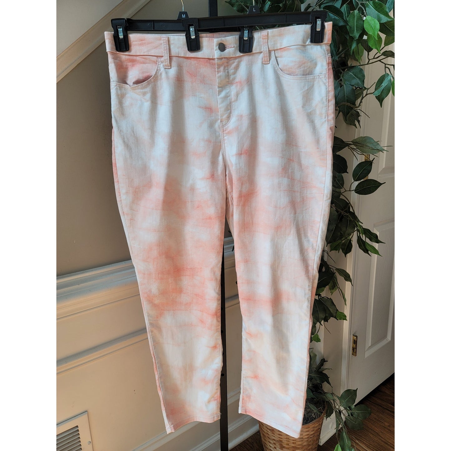 Chico's Ankle Pants Women's 2.5 (14) Pink White Tie Dye Cotton Stretch Slim Fit