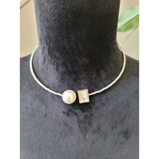 Women Elegant Pearl And Crystal Rhinestone Choker Necklace For Special Occasions