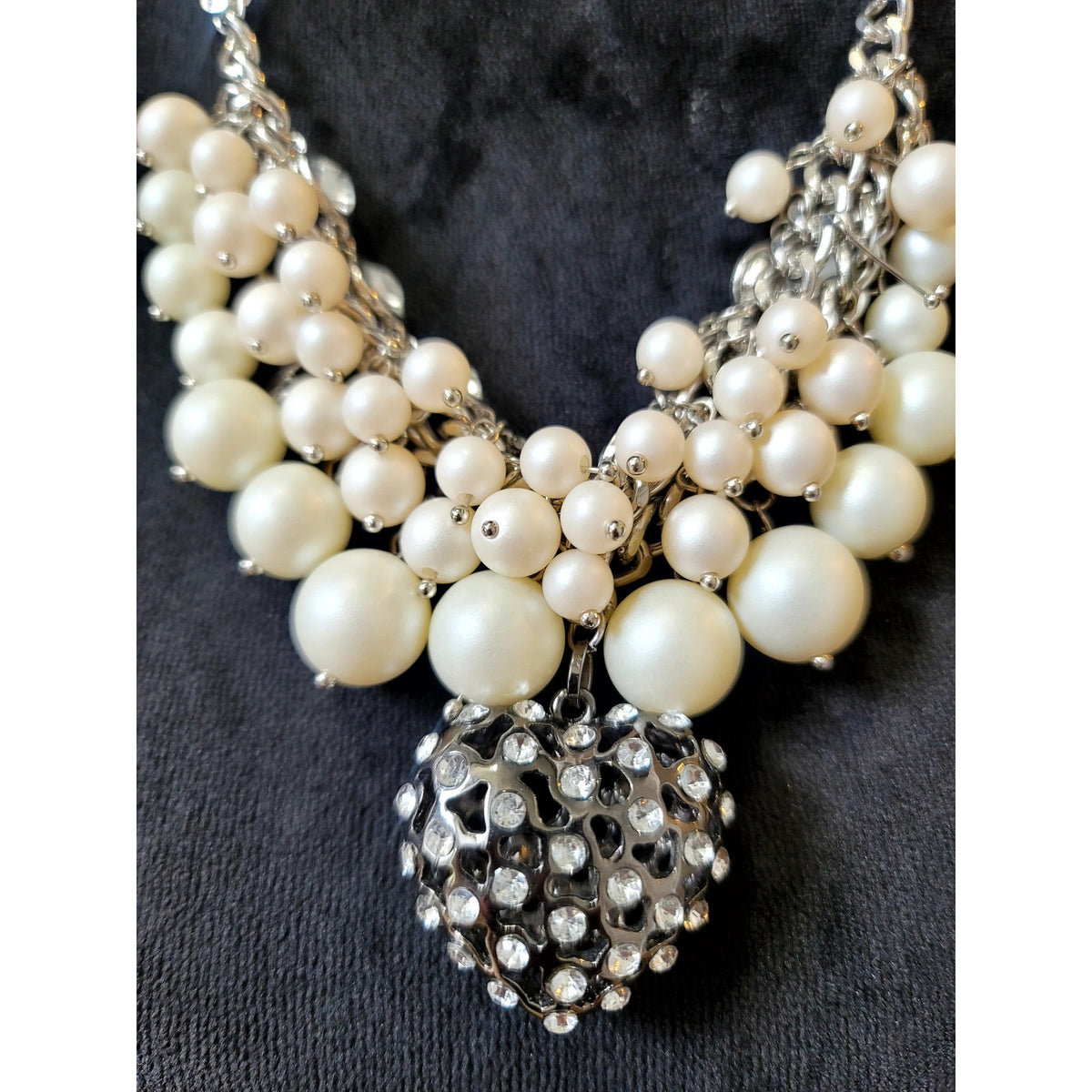 Vintage Faux Pearl Cluster Statement Necklace Silver Tone Rhinestone Pendant