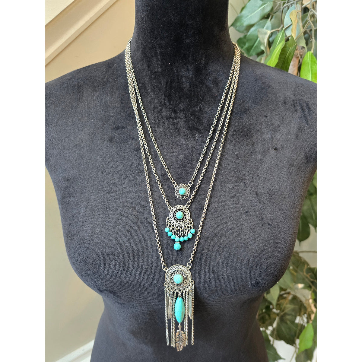 Women Layered Turquoise Pendant Necklace Western Boho Statement Jewelry