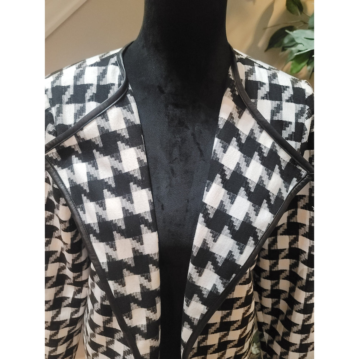 The Limited Duster Jacket Women's Size 6 White/Black Houndstooth Open Front Long Sleeve