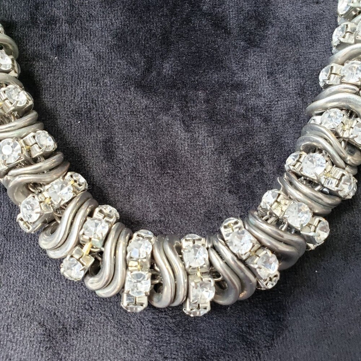 Women Fashion White Gemstones Around Multilayer Chain Collar Necklace w/ Lobster