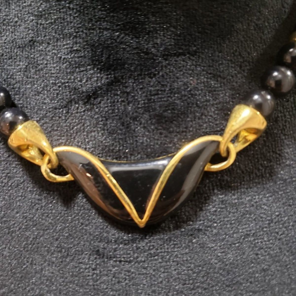 Womens Fashion Chunky Napier Black Gold Metal Enamel Resin Beads Collar Necklace