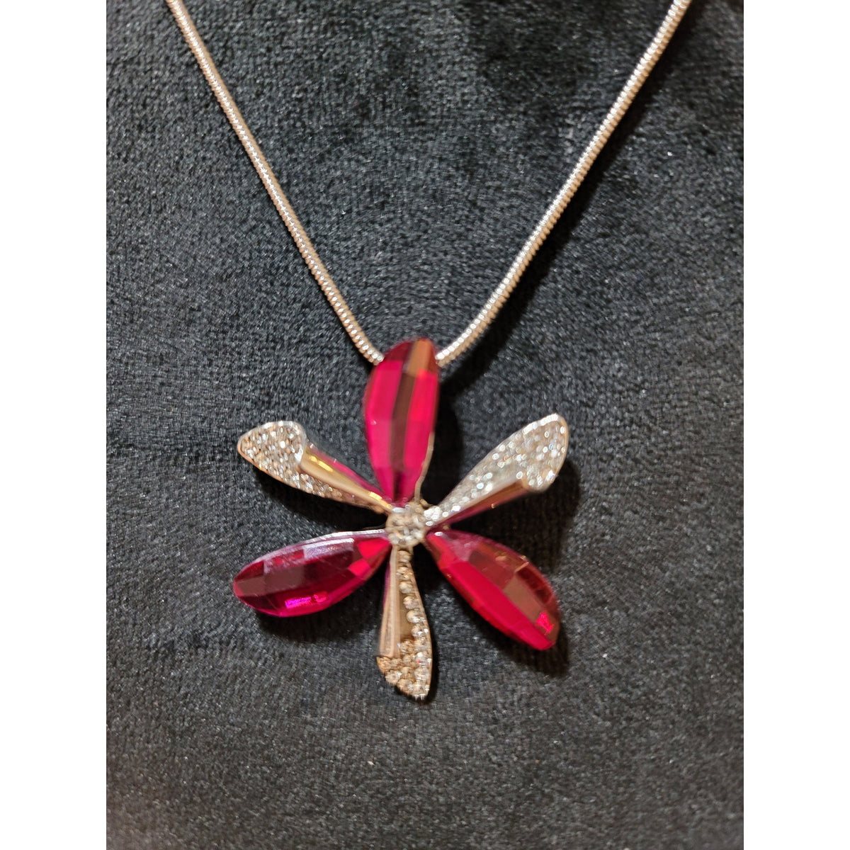 Women’s Pink Crystal Flower Pendant Necklace Rhinestone Accents Silver Chain