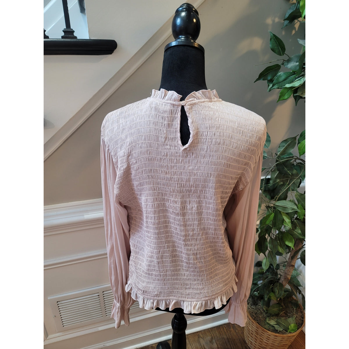 Do + Be Blouse XL Blush Pink Smocked Bodice Ruffle Neck Puff Sleeve Pullover