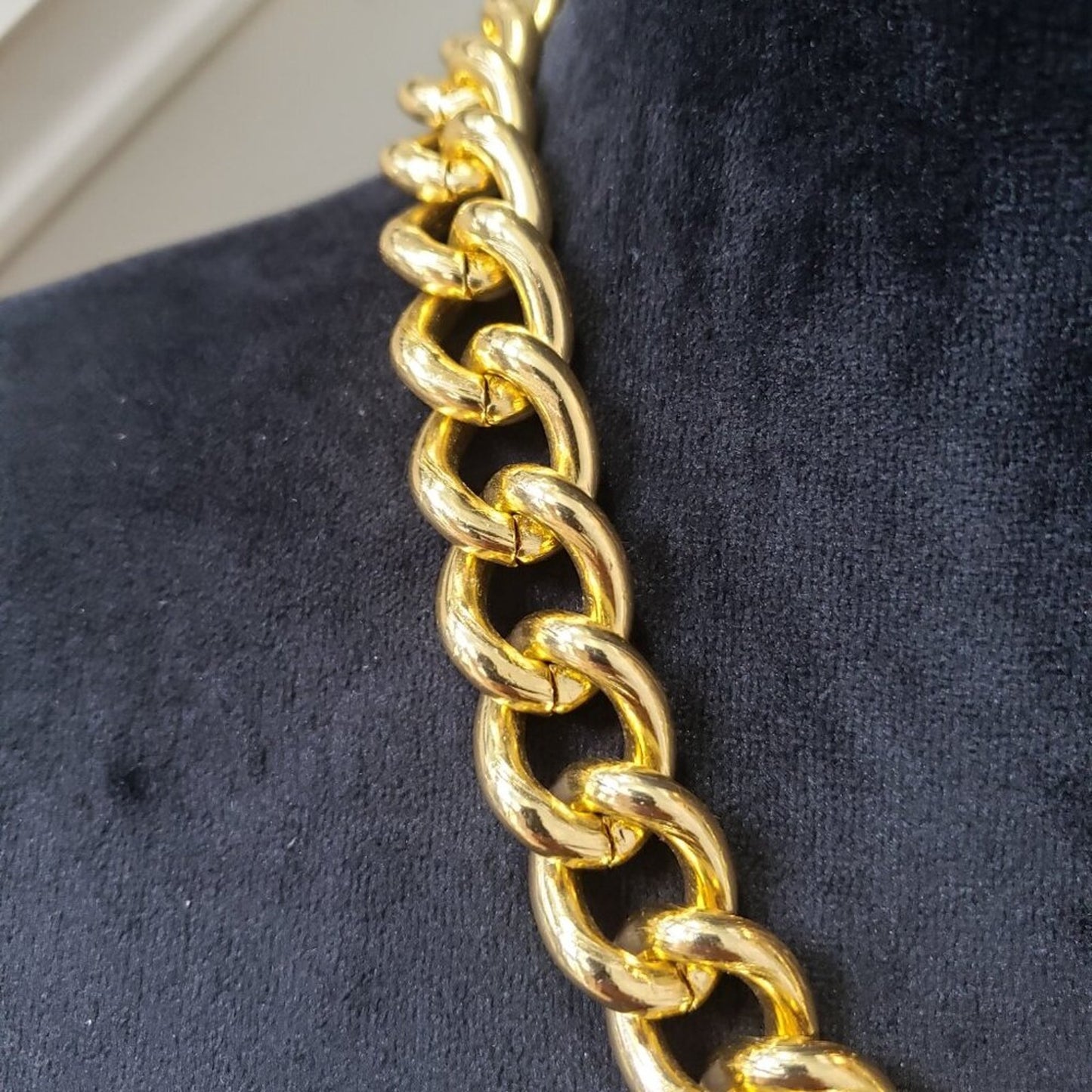 Womens Fashion Gold Tone Chunky Chain Necklace Jewelry with Lobster Clasp